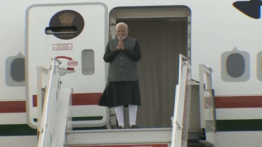 PWCNews - PM Modi reaches Russia to participate in BRICS Summit, Indian community gives grand welcome
PWCNews - पीएम मोदी BRICS समिट में भाग लेने के लिए रूस पहुंचे, भारतीय समुदाय के लोगों द्वारा मिला भव्य स्वागत