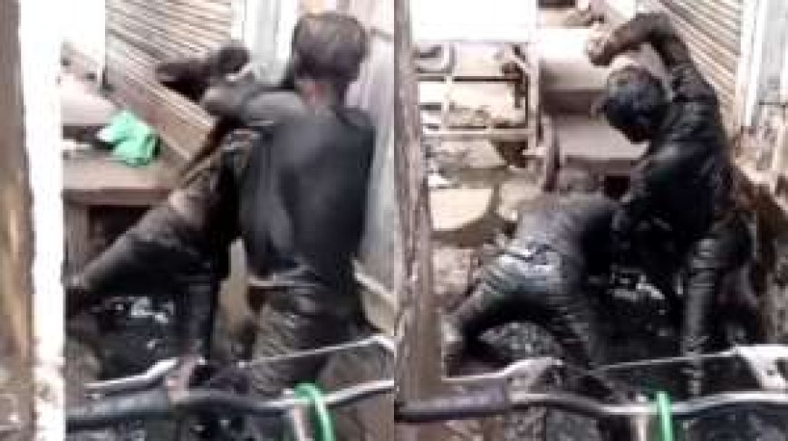 यह था वह वीडियो जिसे देखना था PWCNews - Video of Two Men Fighting in a Drain Goes Viral.