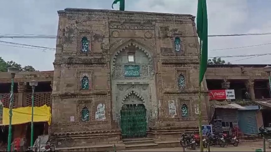 Atala Masjid विवाद: ओवैसी भड़के, यूपी HC में पेश हुआ मामला | PWCNews