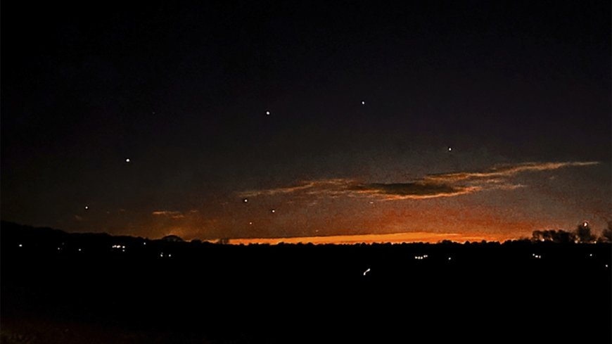 ड्रोन या UFO! अमेरिका में दिख रही रहस्यमयी चीजें, ट्रंप बोले- इन्हें मार गिराओ