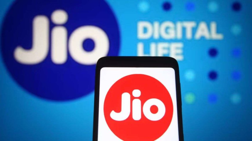 Jio की लिस्ट से हटने वाला है ये सस्ता रिचार्ज प्लान, लंबी वैलिडिटी के साथ इसमे मिलता है बहुत कुछ