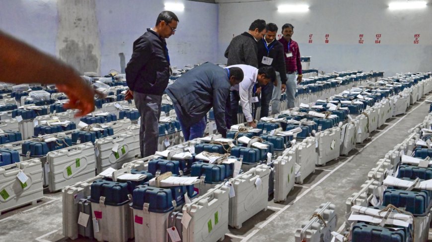 दिल्ली चुनाव: 8 बजे से 19 सेंटर्स पर वोटों की गिनती, जानिए कैसे खुलेगा EVM और क्या है सुरक्षा व्यवस्था?