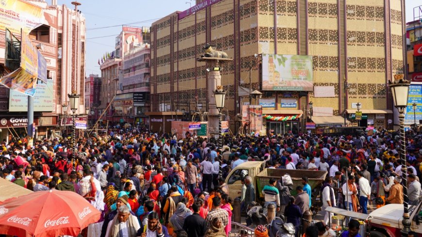 बाबा विश्वनाथ के दर्शन करने काशी पहुंचे 2 श्रद्धालुओं की मौत, परिजन शव लेकर हुए रवाना