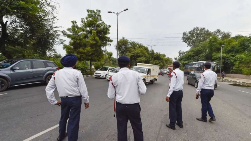 दिल्ली में गाड़ी चलाने वाले हो जाएं सावधान! अगर की ये गलती तो रद्द होगा लाइसेंस