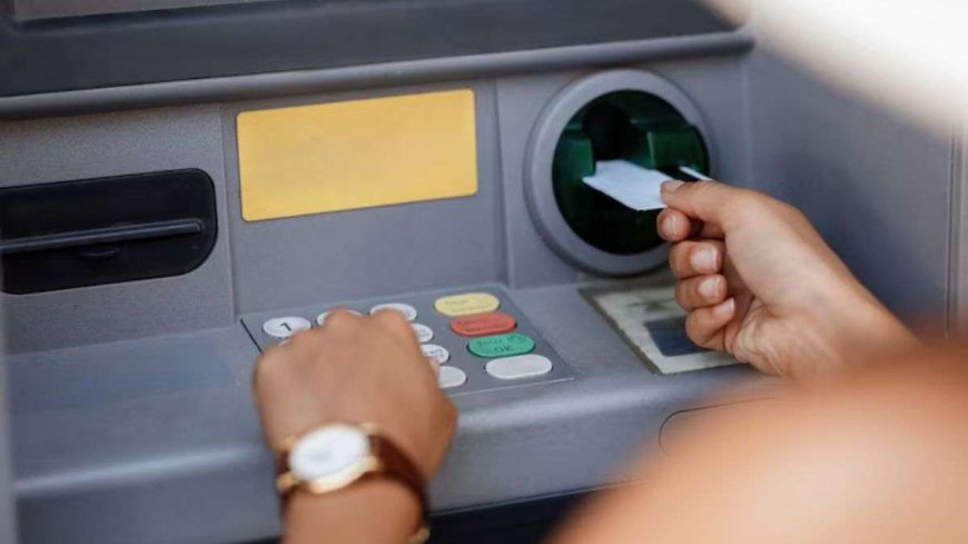 ATM से पैसे निकालना हुआ महंगा- SBI, PNB, HDFC Bank ने आज से लागू किए नए नियम, चेक करें डिटेल्स