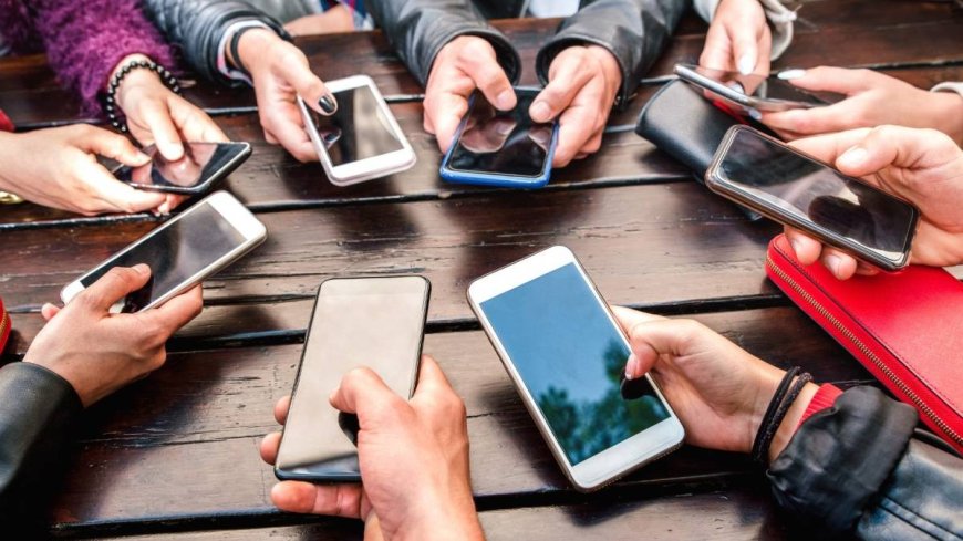 TRAI का नया डेटा, मार्च में Jio ने फिर साबित की बादशाहत, Vi के यूजर्स हुए कम, जानें Airtel, BSNL का हाल