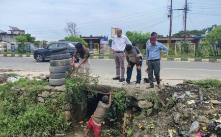 टनकपुर में जलभराव की समस्या: प्रशासन ने अतिक्रमण हटाने के दिए निर्देश