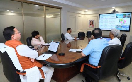 सीएम धामी की वर्चुअल बैठक: पर्यटन विभाग की गेम चेंजर योजनाएं