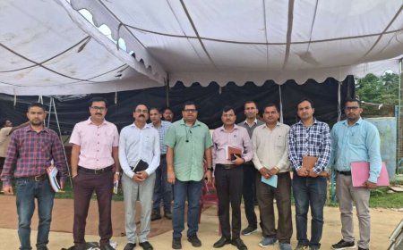 त्रिस्तरीय पंचायत सामान्य निर्वाचन की तैयारियों की समीक्षा: प्रदीप कुमार सिंह का महत्वपुर्व दौरा