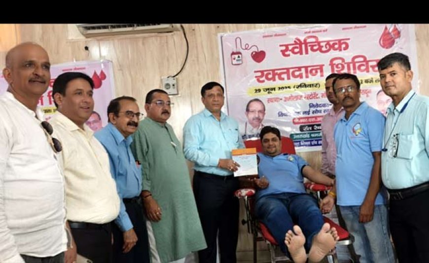 स्वैच्छिक प्रयासों से बनता है सशक्त समाज: बंशीधर तिवारी
