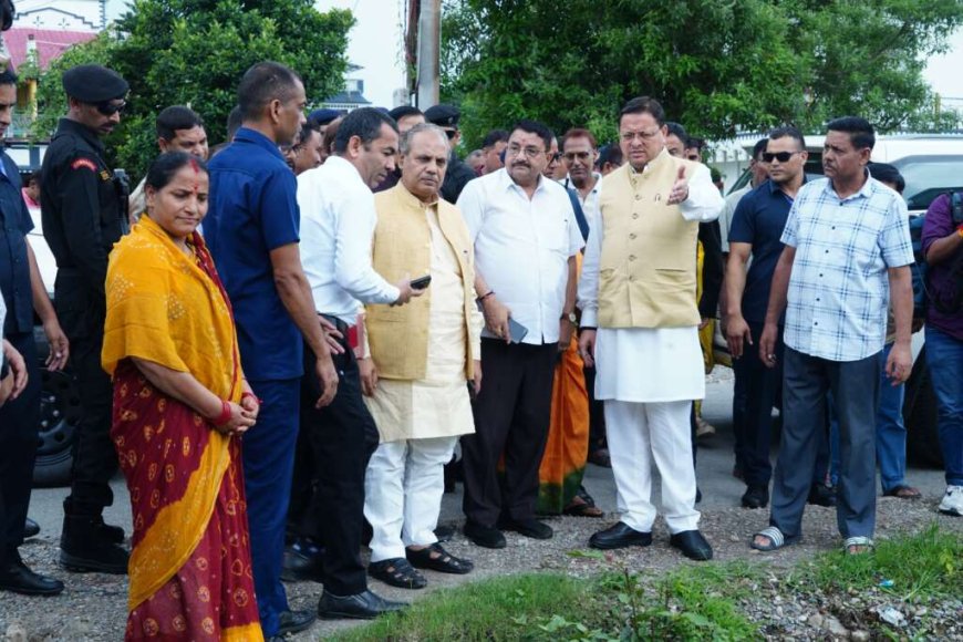 देहरादून: सीएम धामी ने अतिवृष्टि से प्रभावित क्षेत्रों का किया स्थलीय निरीक्षण , स्थानीय लोगों की समस्याएं भी सुनी