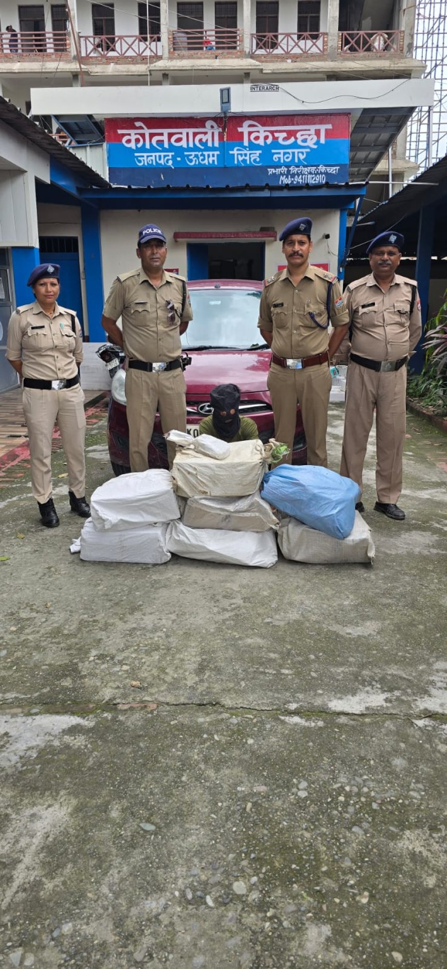 दूसरे चरण के चुनाव से पहले लाल आई-10 और 7पेटी शराब बरामद