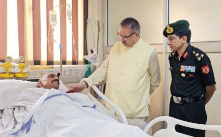 सैनिकों के प्रति प्रतिबद्ध मंत्री गणेश जोशी ने आर्मी अस्पताल में injured जवानों का हालचाल लिया
