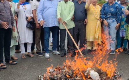 नैनीताल में यशपाल आर्य के साथ बदसलूकी पर कांग्रेस का विरोध, धामी सरकार का पुतला जलाया