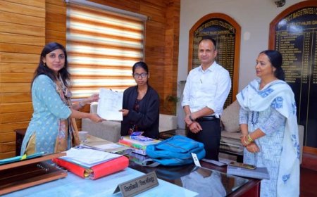 राधिका को मिला शिक्षा का नया अवसर, DM स्वाति भदौरिया की प्रभावी पहल से खुला दरवाजा