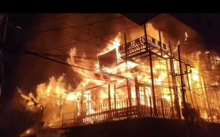 नैनीताल में ओल्ड लंदन हाउस में भीषण आग, इतिहासविद प्रो. अजय रावत की बहन का निधन