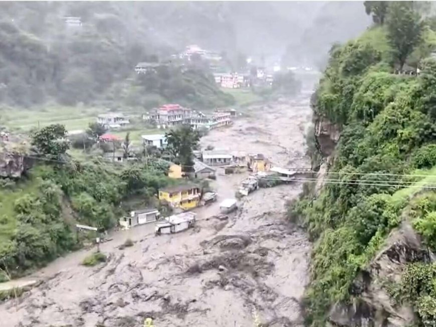 Weather Update: हिमाचल में बादल फटने से तबाही, उत्तराखंड में मूसलाधार बारिश से जनजीवन अस्त-व्यस्त