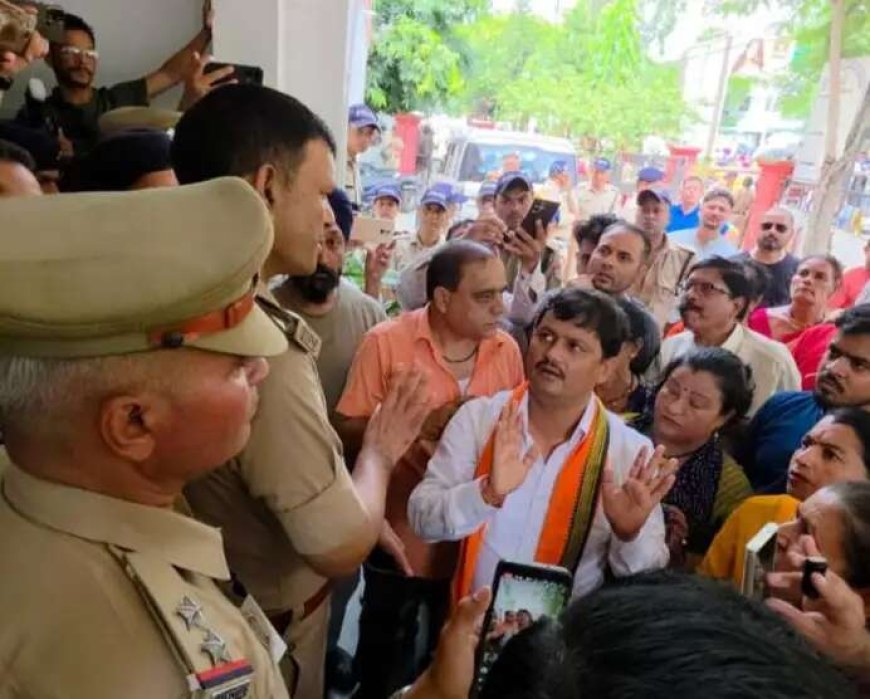 हल्द्वानी : योगा ट्रेनर ज्योति मेर हत्याकांड के खुलासे की मांग को लेकर एसपी का घेराव, पहाड़ी आर्मी ने किया प्रदर्शन