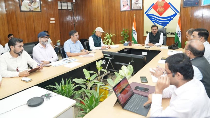 मुख्य सचिव ने आपदा प्रभावित क्षेत्रों के पुनर्वास की समीक्षा संबंधी महत्वपूर्ण बैठक आयोजित की
