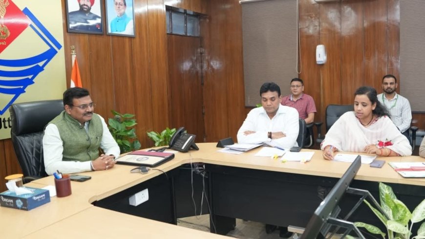 मुख्य सचिव द्वारा जन्म और मृत्यु प्रमाण पत्र हेतु महत्वपूर्ण बैठक
