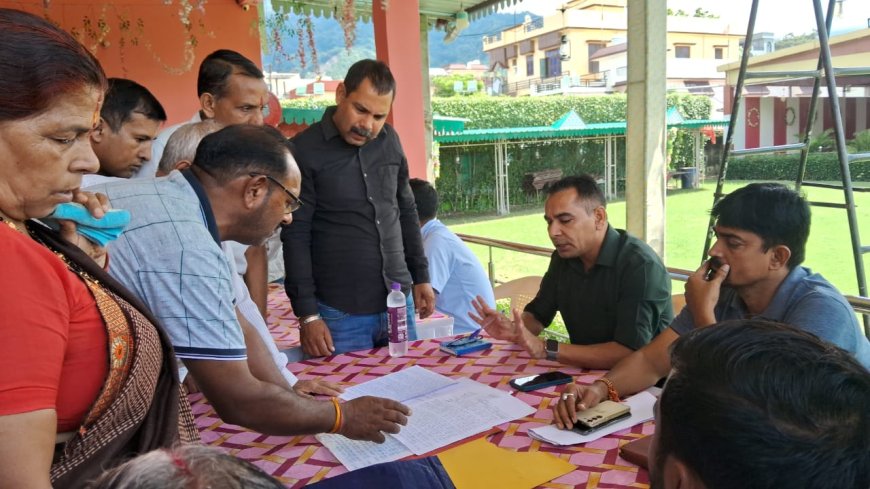 डीएम वंदना के निर्देशन में वार्ड 33 और 34 में जनता के लिए शिविर का आयोजन