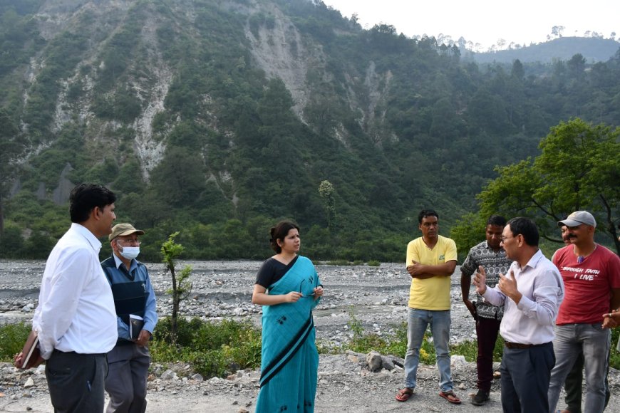 भवाली बायपास के निरीक्षण के दौरान जिलाधिकारी वंदना ने की आवश्यक निर्देशों की घोषणा