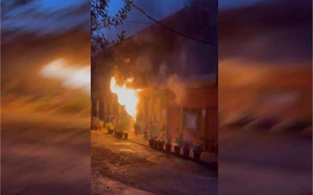 देहरादून में स्कूल की इमारत में लगी भीषण आग, मची अफरा-तफरी, मौके पर दमकल की गाड़ियां