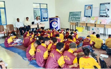 जीआईसी सुमाड़ी में तम्बाकू मुक्त जन जागरूकता कार्यक्रम आयोजित, छात्रों ने लिया नशामुक्त समाज का संकल्प