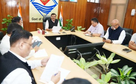 देहरादून: मुख्य सचिव ने रजत जयंती कार्यक्रमों की रूपरेखा को लेकर की अधिकारियों के साथ बैठक