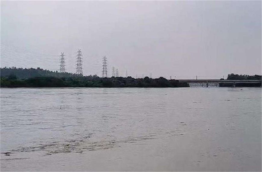 देहरादून : डाकपत्थर बैराज में मिला व्यक्ति का शव मिला, फैली सनसनी, जांच में जुटी पुलिस