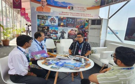 वेव्स फिल्म बाज़ार 2025 में बना उत्तराखंड पवेलियन रहा आकर्षण का केंद्र, देश-विदेश के फिल्म निर्माता और निर्देशकों ने उत्तराखंड में शूटिंग के लिए दिखाई रुचि