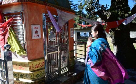 चम्पावत : गीता धामी ने पल्सों व डड़ा बिष्ट में वृद्धजनों के साथ किया संवाद