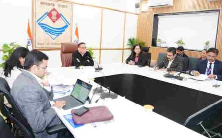 स्वरोजगार योजनाओं के लंबित ऋण मामलों पर सचिव वित्त की कड़ी नाराज़गी