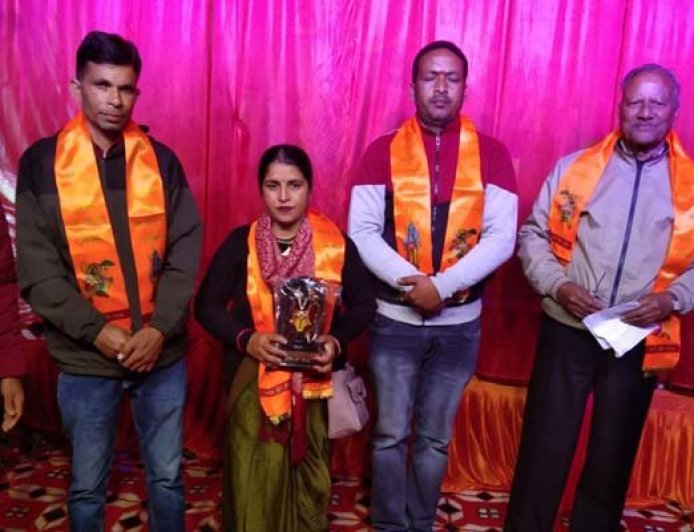 मनियारस्यूं थापला गांव में ऐतिहासिक रामलीला मंचन का शुभारंभ, शूर्पणखा का किरदार निभाएंगी प्रसिद्ध अभिनेत्री कोमल राणा नेगी