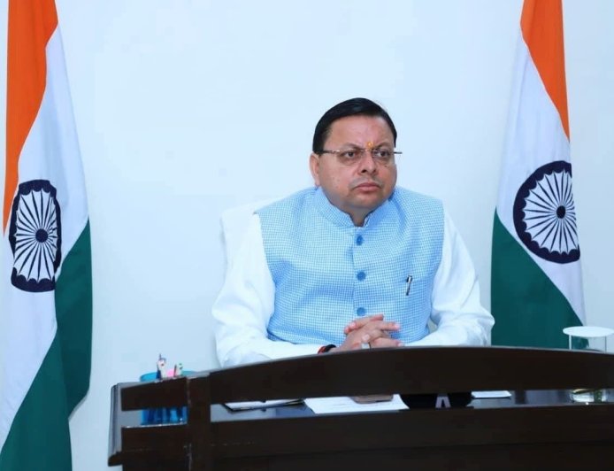 सीएम धामी ने सभी डीएम के साथ की वर्चुअल बैठक, दिए फील्ड में जाकर काम देखने के निर्देश