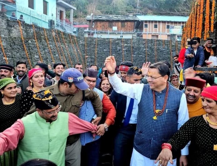 लागा मंडल में सीएम धामी, गर्मजोशी से स्वागत