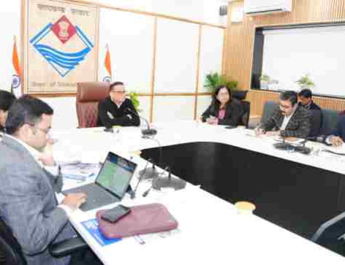 स्वरोजगार योजनाओं के लंबित ऋण मामलों पर सचिव वित्त की कड़ी नाराज़गी