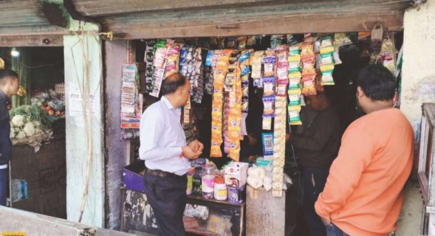 चम्पावत में चोरों ने किराने की दुकान में लगाई सेंध, अखरोट काजू बादाम, सिगरेट व नगदी उड़ा ले गए