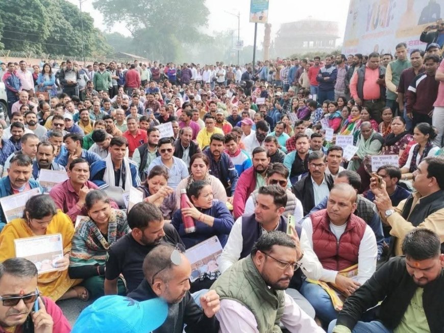 उपनल कर्मचारियों की मांगों का लेफ्ट ने किया समर्थन