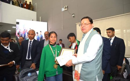 दिव्यांग दिवस पर सीएम ने बांटे प्रशस्ति पत्र