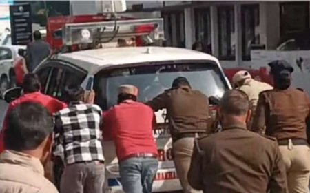 सीएम धामी सुरक्षा चूक मामला, कॉन्स्टेबल चालक सस्पेंड, 7 दिन में जांच रिपोर्ट तलब