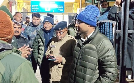 चमोली: जल विद्युत परियोजना में लोको ट्रेनों की टक्कर, मुख्यमंत्री ने दिए हादसे में घायलों को बेहतर उपचार के निर्देश