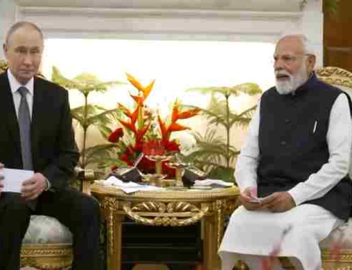 PM मोदी का एलान: रूसी नागरिकों के लिए 30 दिन का फ्री ई-टूरिस्ट वीज़ा