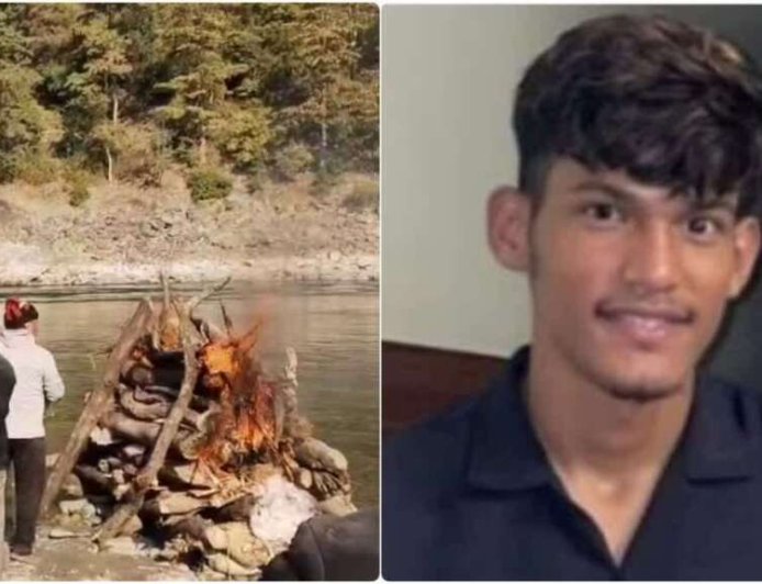 चम्पावत : गोवा नाइट क्लब अग्निकांड में मारे गए मनीष का हुआ अंतिम संस्कार, डीएम ने परिवार को बंधाया ढांढस