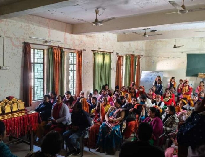 हल्द्वानी: आदर्श महिला प्रेरक समूह के अंतर्गत सुनीता और रेखा आर्या ने बाजी मारी