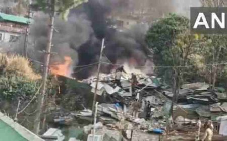 जोशीमठ में सेना कैंप के भीतर लगी भीषण आग, धुएं से ढका पूरा इलाका!