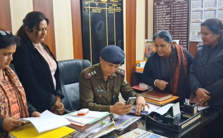 सोशल मीडिया पर भारती पांडेय जी द्वारा अभद्र व आपत्तिजनक दुष्प्रचार करने के संबंध में FIR