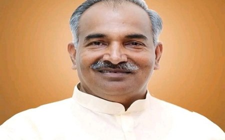 पूर्व कैबिनेट मंत्री अरविंद पांडेय की बढ़ीं मुश्किलें, आवास पर अतिक्रमण हटाने का नोटिस चस्पा