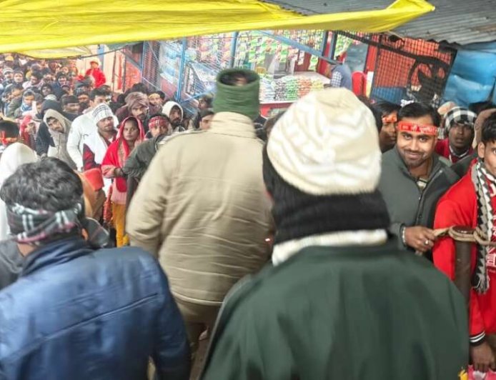 नववर्ष पर 50 हजार श्रद्धालुओं ने किए मां पूर्णागिरि के दर्शन