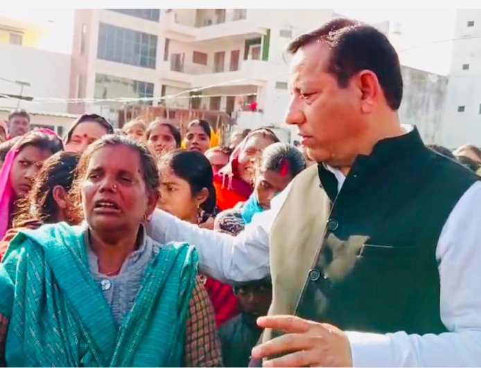 देहरादून की कैंट विधानसभा में नवीन जोशी का जनसंपर्क: कांग्रेस की 2027 में जीत का दावा